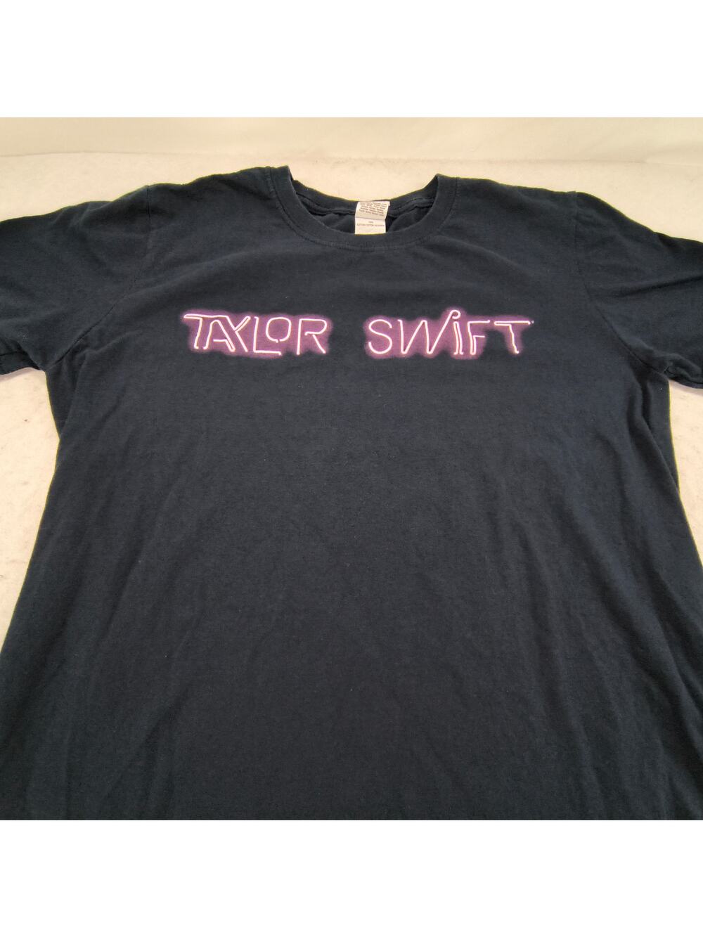 Taylor Swift  1989 World Tour Band Crew Neck Shirt Womens Size Medium M Black